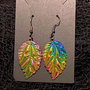 Beautiful leaf earrings